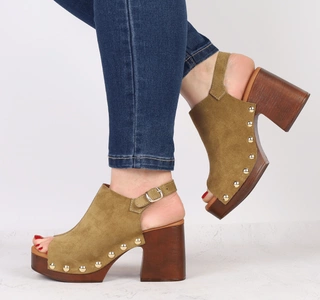 Skórzane sandały na wysokim obcasie i platformie z ćwiekami Hiszpańskie El Pimpi