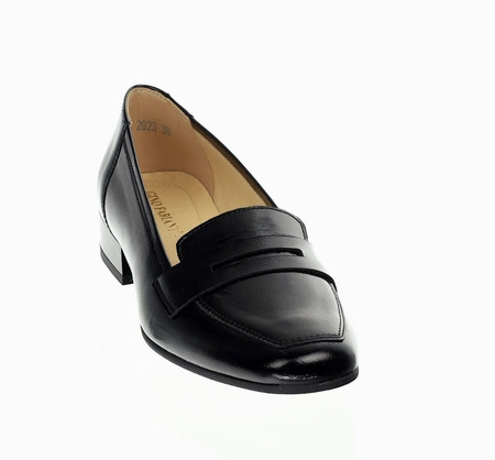 Eleganckie półbuty damskie lakierowane lordsy skórzane Gino Fabiani