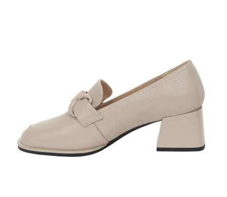 Skórzane eleganckie półbuty damskie wsuwane w kolorze cappucino Gino Fabiani