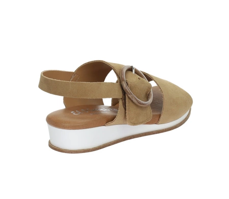 Skórzane sandały damskie na komfortowej koturnie Hiszpańskie El Pimpi