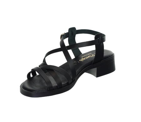 Czarne skórzane sandały damskie płaskie rzymianki Hiszpańskie El Pimpi