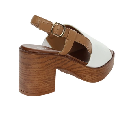 Białe sandały na drewnianym obcasie i platformie Jezzi
