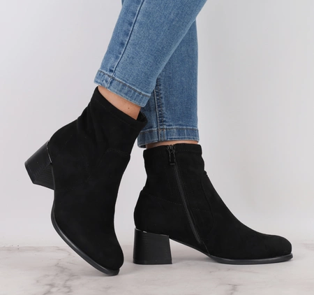 Eleganckie botki czarne zamszowe na obcasie ocieplane Jezzi