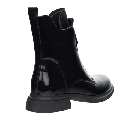 Czarne skórzane lakierowane botki na płaskim obcasie eleganckie VINCEZA