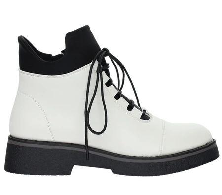 Białe buty zimowe damskie na płaskiej podeszwie eleganckie i wygodne Jezzi