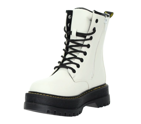 Białe glany botki damskie na czarnej podeszwie NEWS