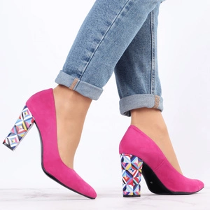 Różowe zamszowe czółenka na szerokim obcasie Sofia - Produkt Polski