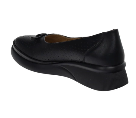 Wygodne czółenka czarne damskie z dziurkowaną cholewką VINCEZA