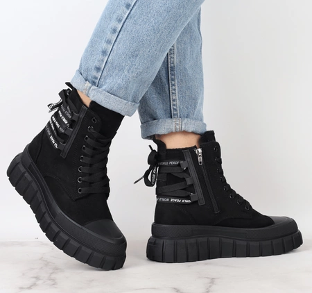 Czarne sportowe buty zimowe damskie  sznurowane NEWS