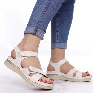 Damskie sandały płaskie na komfortowej podeszwie szyte Jezzi