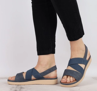 Granatowe sandały damskie na płaskiej podeszwie slip-on  Jezzi