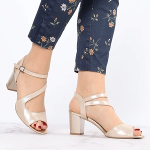 Sandały skórzane na paskach ślubne szyte Gino Fabiani