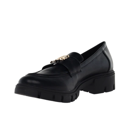 Czarne mokasyny damskie lordsy z klamrą Jezzi