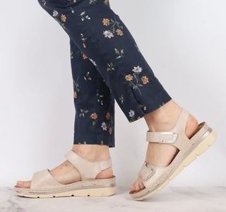 Sandały beżowe komfortowe na rzepy Jezzi