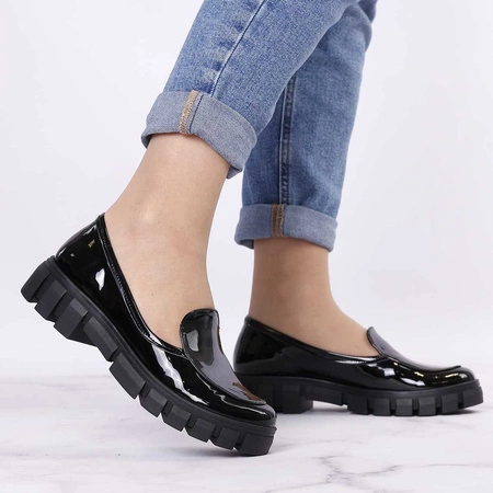 Czarne lordsy damskie lakierowane mokasyny Azali - Polski Produkt