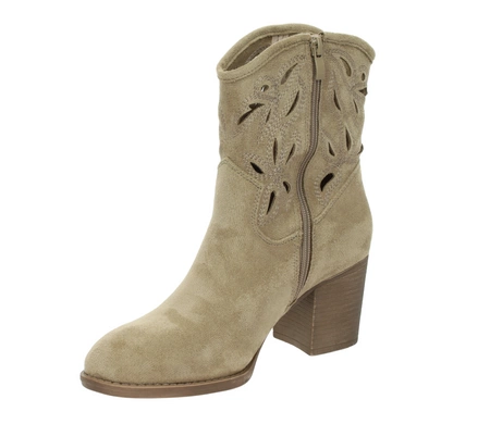 Beżowe zamszowe botki na średnim obcasie typu kowbojki Tatiana