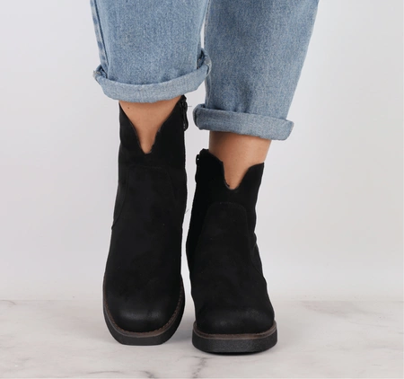 Czarne botki zimowe na wygodnym klocku bezflekowymDaszyński