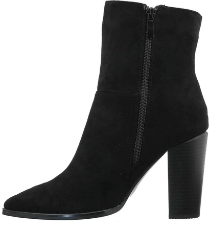 Czarne zamszowe botki na obcasie ze szpiczastym noskiem/czubkiem Jezzi