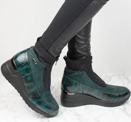 Komfortowe buty botki wiosenne na koturnie Jezzi