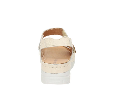 Beżowe eleganckie i wygodne sandały damskie ze skóry naturalnej szyte w Polsce Gino Fabiani