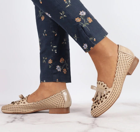 Piękne czółenka płaskie ażurowe eleganckie Aurora od Jezzi