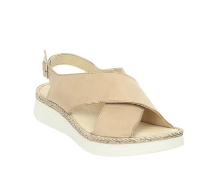 Skórzane sandały damskie zabudowane na płaskiej, lekkiej podeszwie Gino Fabiani