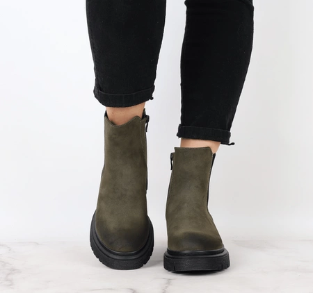 Botki khaki zimowe za kostkę ocieplane na zamek z elastyczną cholewką khakiJezzi