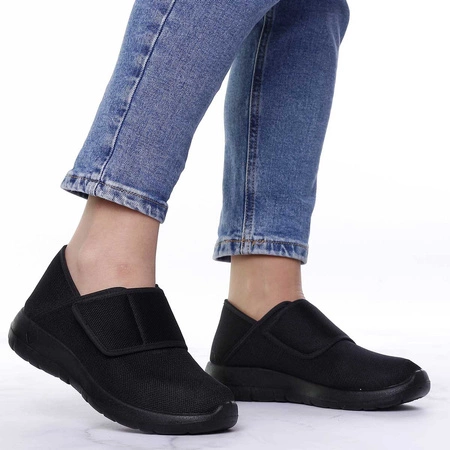 Czarne adidasy damskie na rzep komfortowe półbuty NEWS