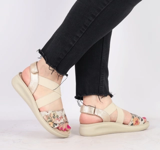 Komfortowe i eleganckie sandały damskie regulowane na rzepy Jezzi