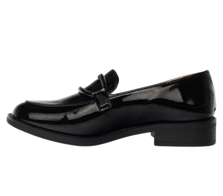 Czarne lakierowane półbuty damskie lordsy garniturowe Jezzi