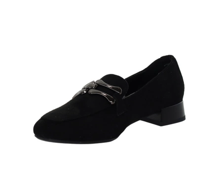 Czarne zamszowe półbuty damskie eleganckie na płaskim obcasie z klamrą Jezzi