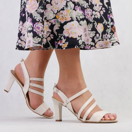 Beżowe sandały damskie na obcasie Włoska skóra naturalna Gino Fabiani - Produkt Polski