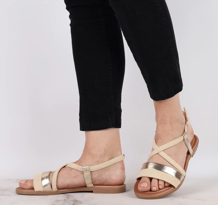 Beżowe płaskie sandały na cienkich paskach Jezzi