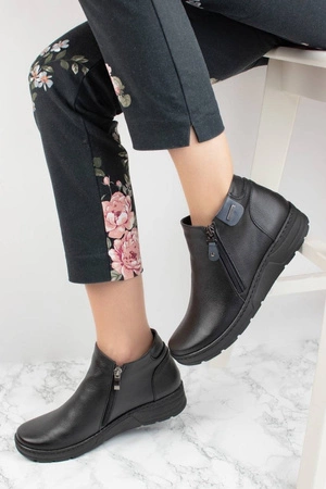 Czarne półbuty botki skórzane damskie Gino Fabiani