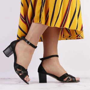 Czarne sandały damskie na obcasie ze skóry naturalnej Polskie Gino Fabiani