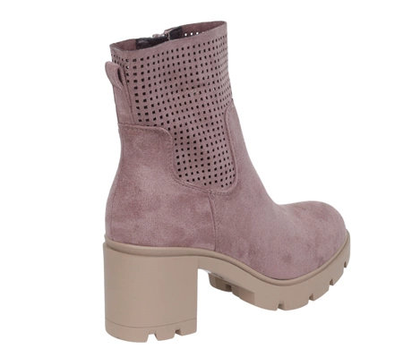 Brązowe czekoladowe botki zimowe damskie na wygodnym obcasie i platformie Jezzi