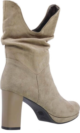 Beżowe botki zamszowe na obcasie i platformie Jezzi