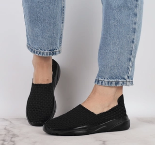 Czarne lekkie tenisówki damskie sportowo-eleganckie plecione NEWS