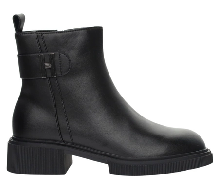 Czarne botki ze skóry licowej ekologicznej na płaskim obcasie Vinceza