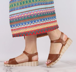 Brązowe sandały damskie płaskie skórzane Hiszpańskie El Pimpi - Made in Spain