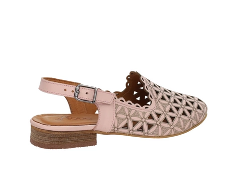 Skórzane ażurowe sandały płaskie z zakrytymi palcami brudny róż MODO