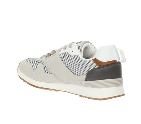 Modne adidasy młodzieżowe z profilowaną, miękka wkładką American Club