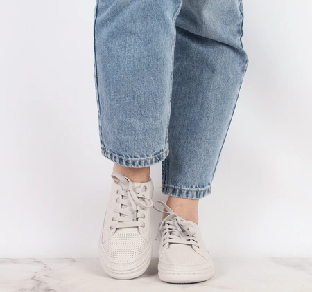 Skórzane wygodne adidasy damskie sznurowane szyte Jezzi