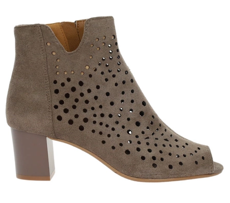 Brązowe zamszowe botki wiosenne z odkrytymi palcami Jezzi