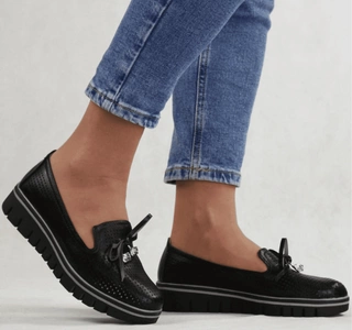 Czarne półbuty damskie wsuwane oddychające Jezzi