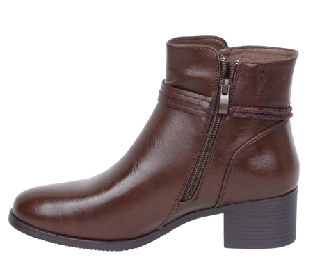 Brązowe czekoladowe botki damskie ocieplane zimowe na niskim obcasie Jezzi