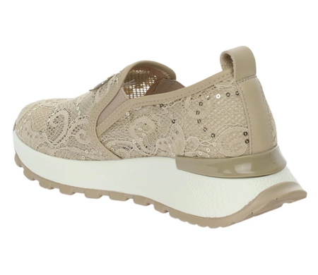 Beżowe eleganckie buty damskie sportowe koronkowe z cekinami VINCEZA