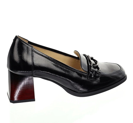 Lakierowane czółenka lordsy na klocku skórzane Gino Fabiani