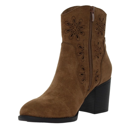 Brązowe czekoladowe zamszowe botki na obcasie z ażurową cholewką Jezzi