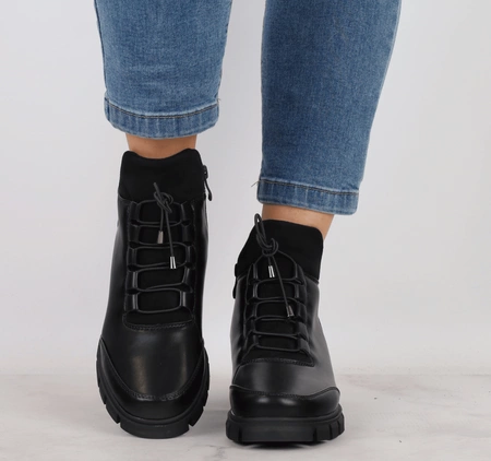 Czarne buty zimowe damskie na płaskiej podeszwie trapery Jezzi